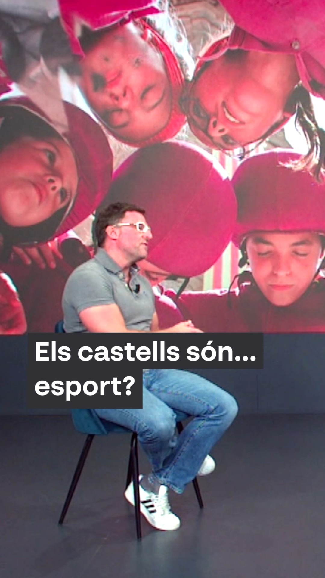 2 - Jota Molinero parla sobre el castells